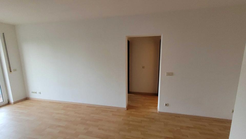 Etagenwohnung Radeberg - 2 Zimmer, 44 m&sup2;, 330&euro; | Angebot:25790155