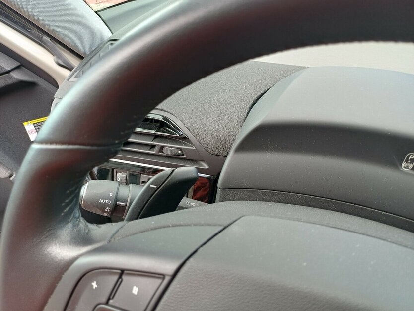 Citroen C4 SpaceTourer 1.2 PureTech Live 54.000 km 16.995 € Meißen 01662