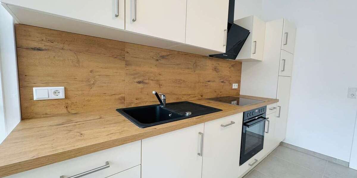 Etagenwohnung Dresden Löbtau - 3 Zimmer, 80 m&sup2;, 1.119&euro; | Angebot:27471061
