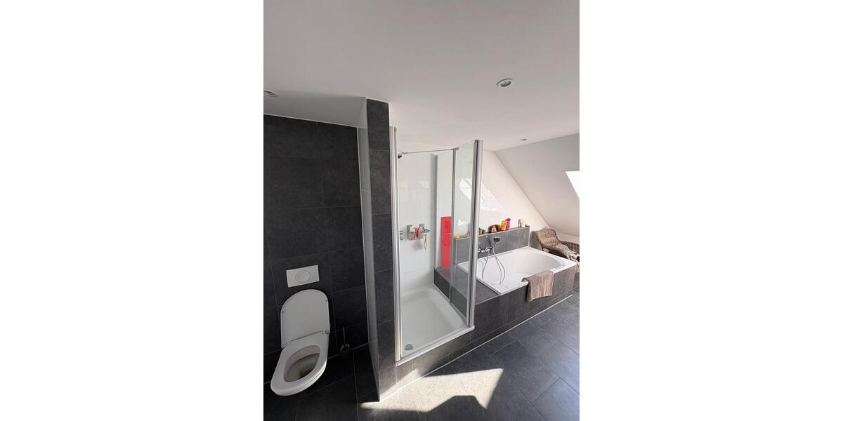 Dachgeschoßwohnung Dresden Neustadt - 4.5 Zimmer, 160 m&sup2;, 2.990&euro; | Angebot:26491974