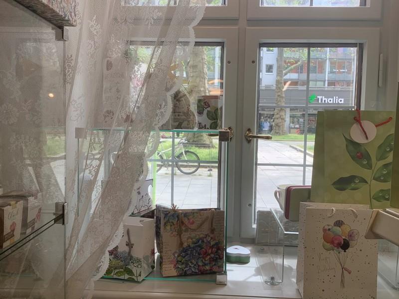 Hauptsache Hauptstraße! - Klein aber Fein in den Kunsthandwerkerpassagen! zimmer