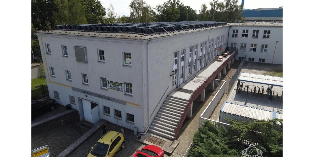 MULTIFUNKTIONALE GEWERBEFLÄCHE - ca. 280 m² zimmer