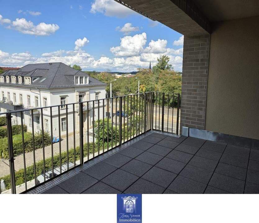 Hafencity Dresden! Traumhafte Wohnung mit zwei großen Balkonen, Lift und vieles mehr 3 zimmer