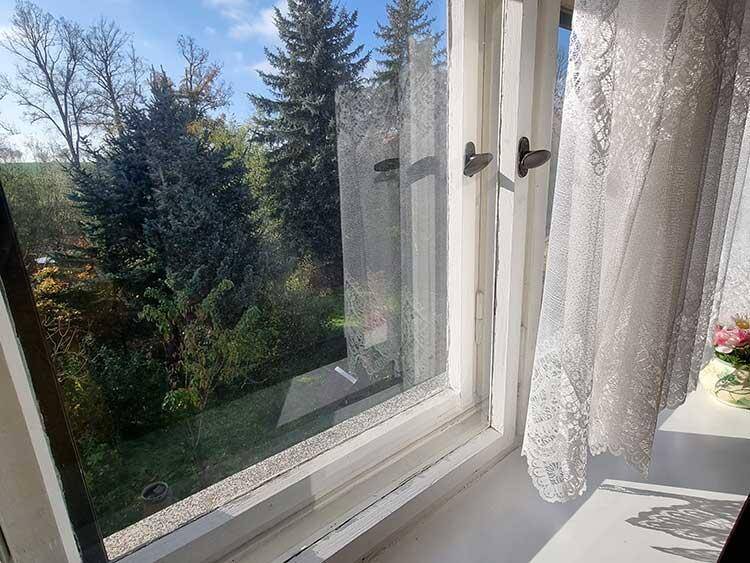 **Zwischen Blüten und Dornen - Schönes Einfamilienhaus mit Sanierungsbedarf**