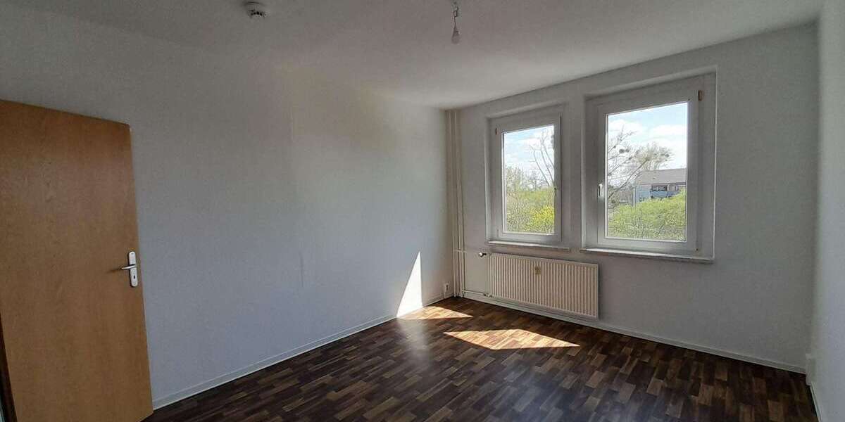 Etagenwohnung Dresden Prohlis - 2 Zimmer, 50 m&sup2;, 366&euro; | Angebot:26213179