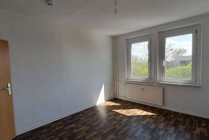 Wohnung Dresden Prohlis - 2 Zimmer, 50 m&sup2;, 350&euro; | Angebot:26213179