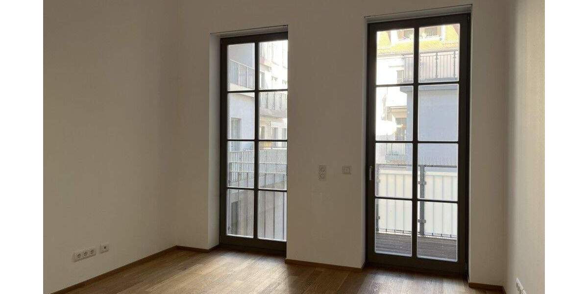 Gewerbeobjekt Dresden Innere Altstadt - 2 Zimmer, 89 m&sup2;, 1.737&euro; | Angebot:25866328