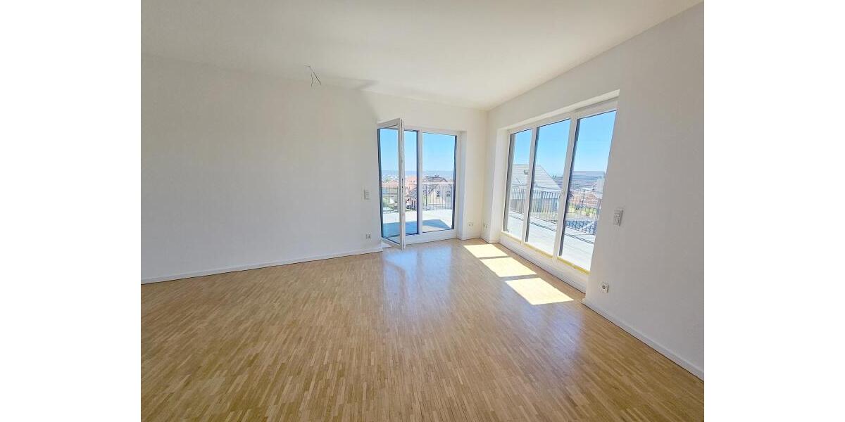 Etagenwohnung Freital - 3 Zimmer, 138 m&sup2;, 1.800&euro; | Angebot:26463166