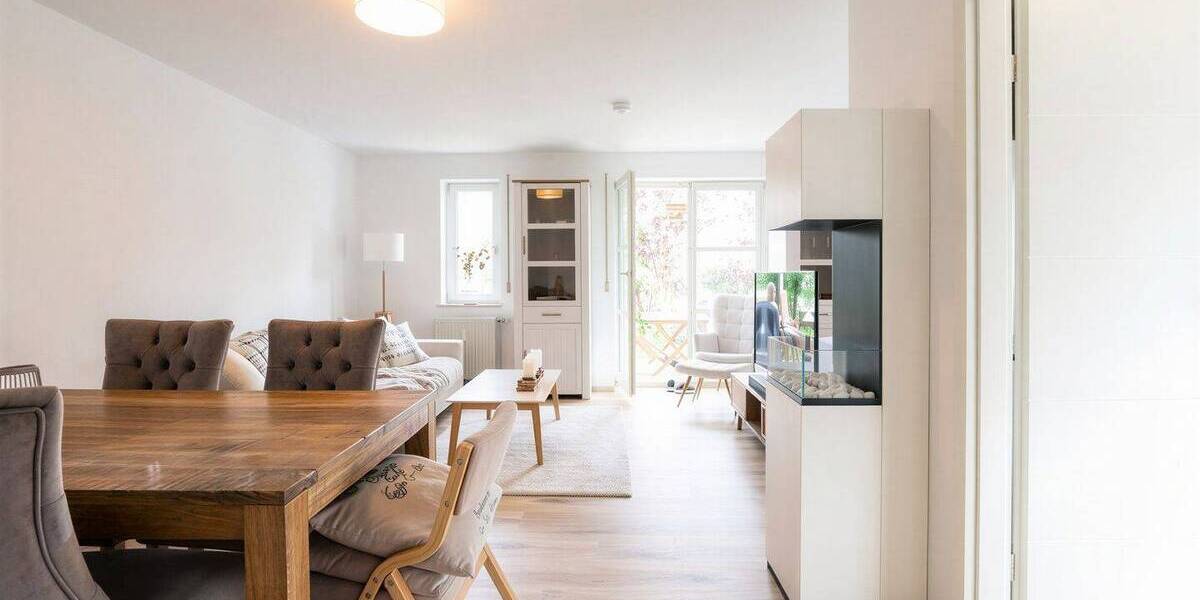 Etagenwohnung Dresden Mobschatz - 2 Zimmer, 62 m&sup2;, 149.000&euro; | Angebot:26486951