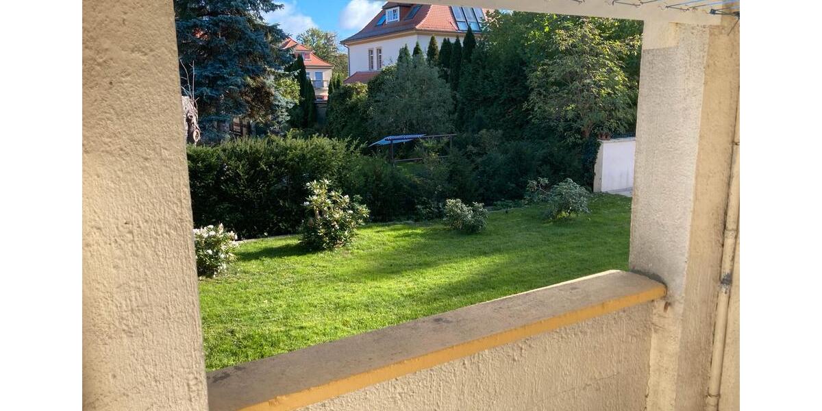 Hochparterre Dresden Loschwitz - 4.5 Zimmer, 140 m&sup2;, 1.700&euro; | Angebot:25918845