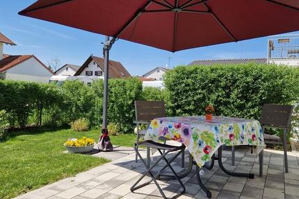 Hochwertige 2-Zimmer Wohnung mit Terrasse und Garten