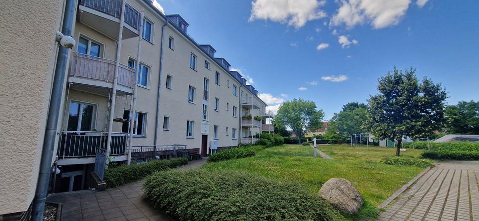 Erdgeschoßwohnung Dresden Klotzsche - 1 Zimmer, 34 m&sup2;, 298&euro; | Angebot:25648119