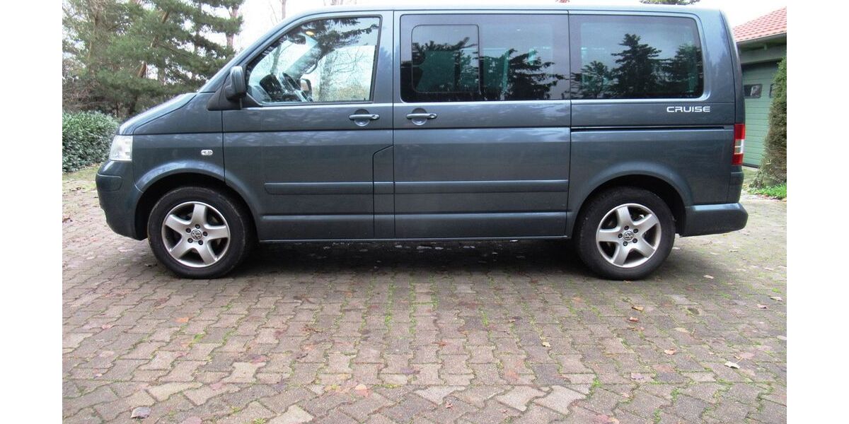 VW T5 Multivan 499.000 km 9.980 &euro; Gröbern bei Meissen 01689