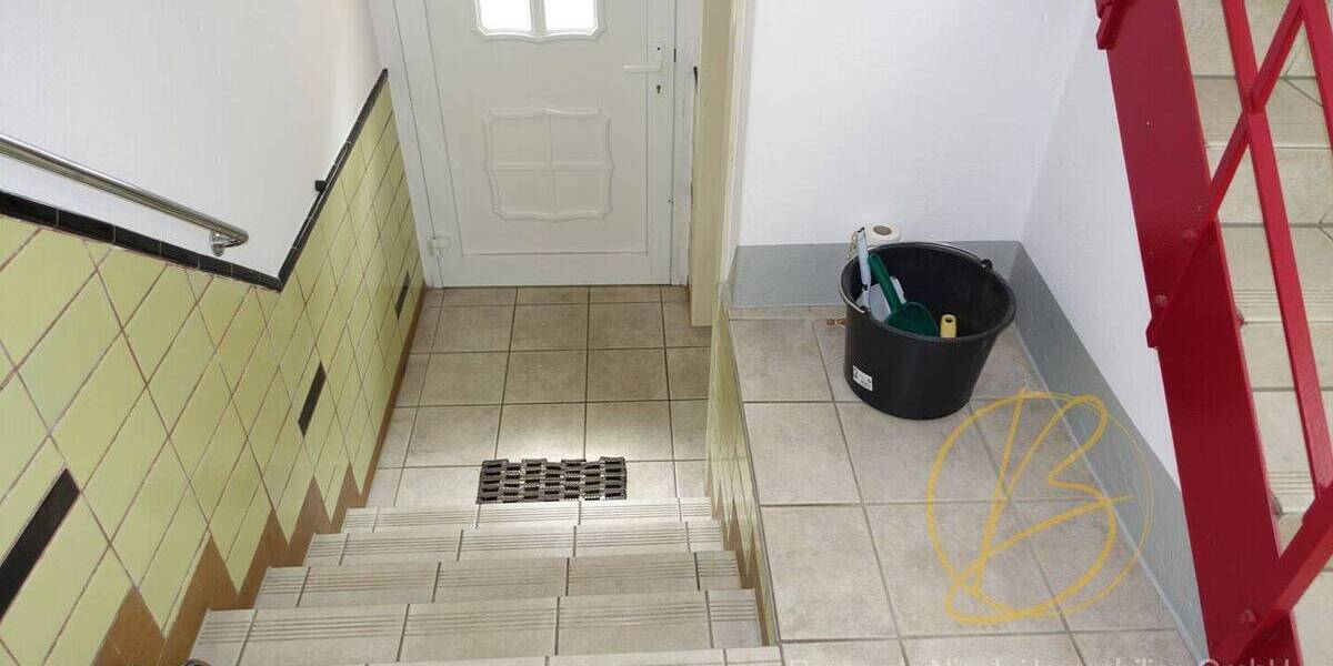Mehrfamilienhaus, Wohnhaus Großröhrsdorf - 8 Zimmer, 180 m&sup2;, 342.000&euro; | Angebot:26833997