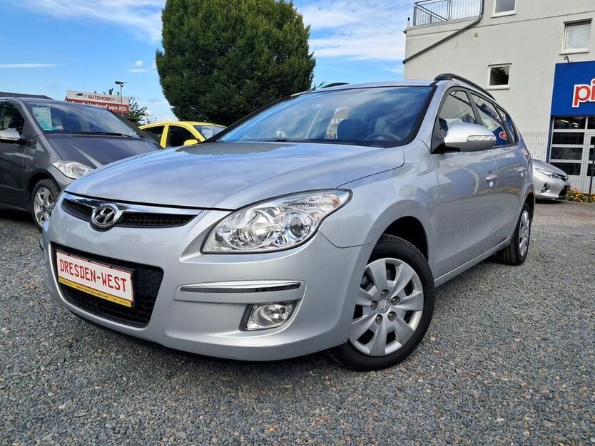 i30