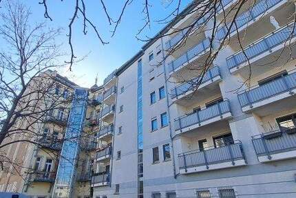 Wohnung Dresden Äußere Neustadt - 4 Zimmer, 84 m&sup2;, 977&euro; | Angebot:25814231