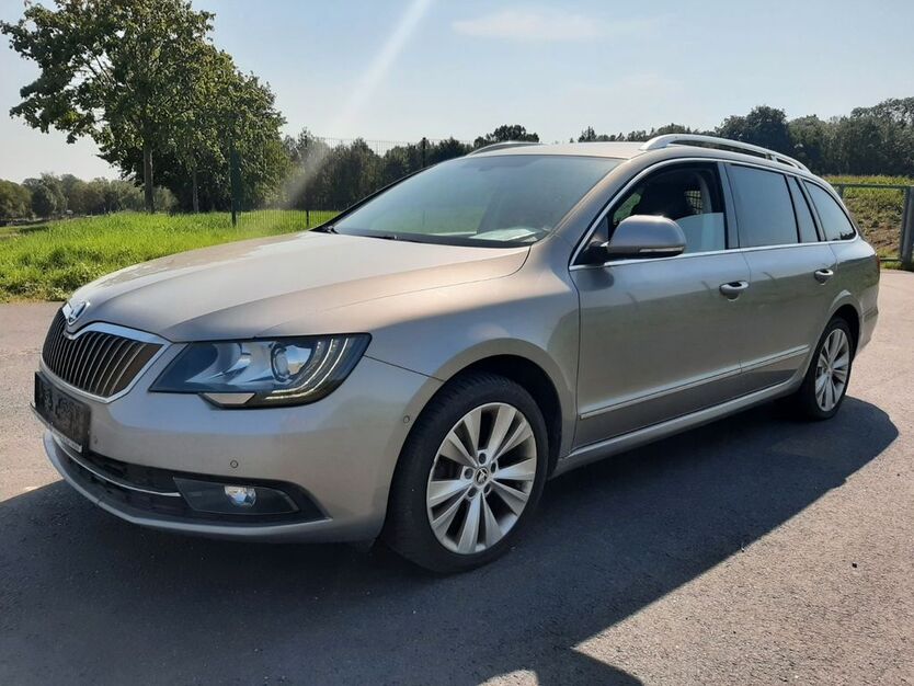 Skoda Superb 419.000 km 6.990 € Dresden 01259