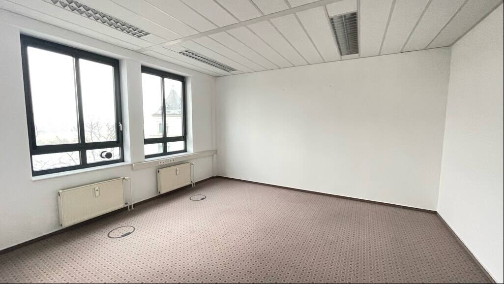 Gewerbeobjekt Dresden Pieschen-Süd - 9 Zimmer, 3.200&euro; | Angebot:23987496