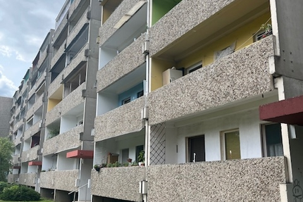 Balkonwohnung und neuem Designbelag ( mit WBS-Schein) 3 zimmer