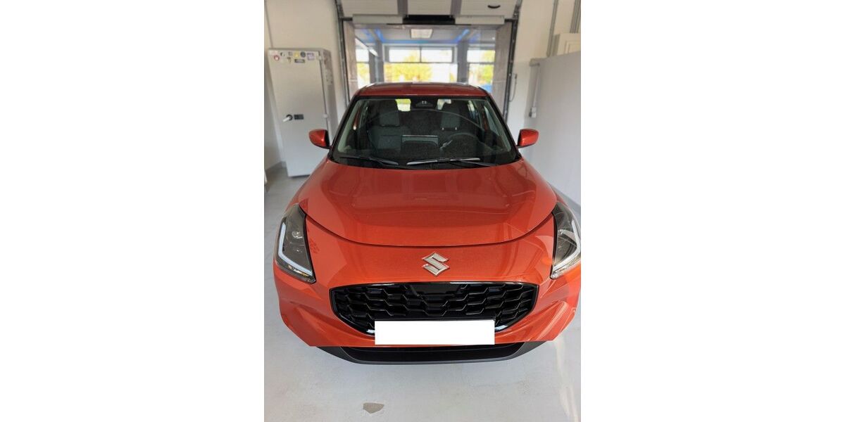 Suzuki Swift 18.000 km 16.300 &euro; Coswig 01640