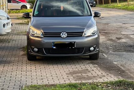 VW Touran 81.209 km 14.200 &euro; Dresden 01069