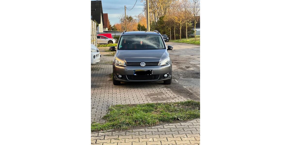 VW Touran 81.209 km 14.200 &euro; Dresden 01069