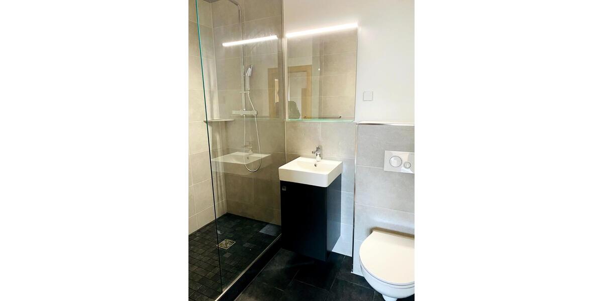 3-Raum-Wohnung in Dresden-Leubnitz mit Loggia – Ab sofort! 3 zimmer