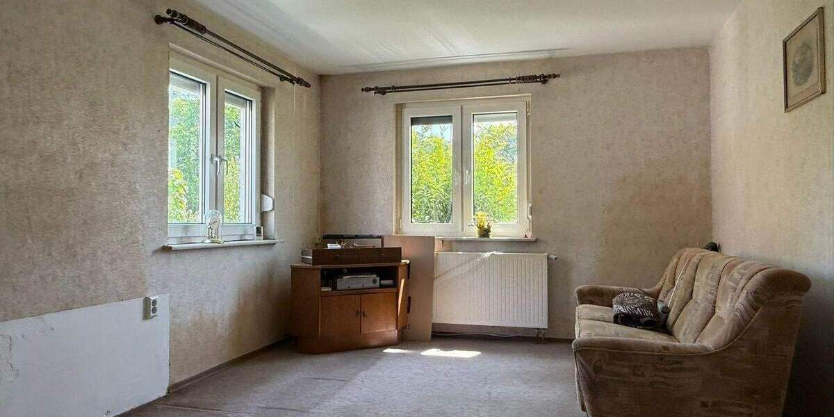 Einfamilienhaus Weinböhla - 5 Zimmer, 120 m&sup2;, 275.000&euro; | Angebot:25780698