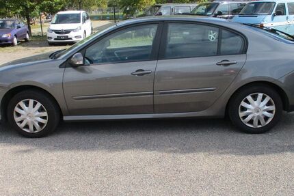 Renault Laguna 88.000 km 3.000 &euro; Dresden 01277