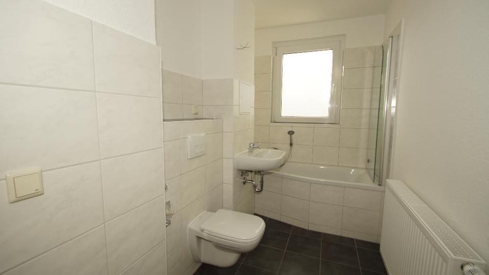 Etagenwohnung Dippoldiswalde - 3 Zimmer, 63 m&sup2;, 451&euro; | Angebot:25103366