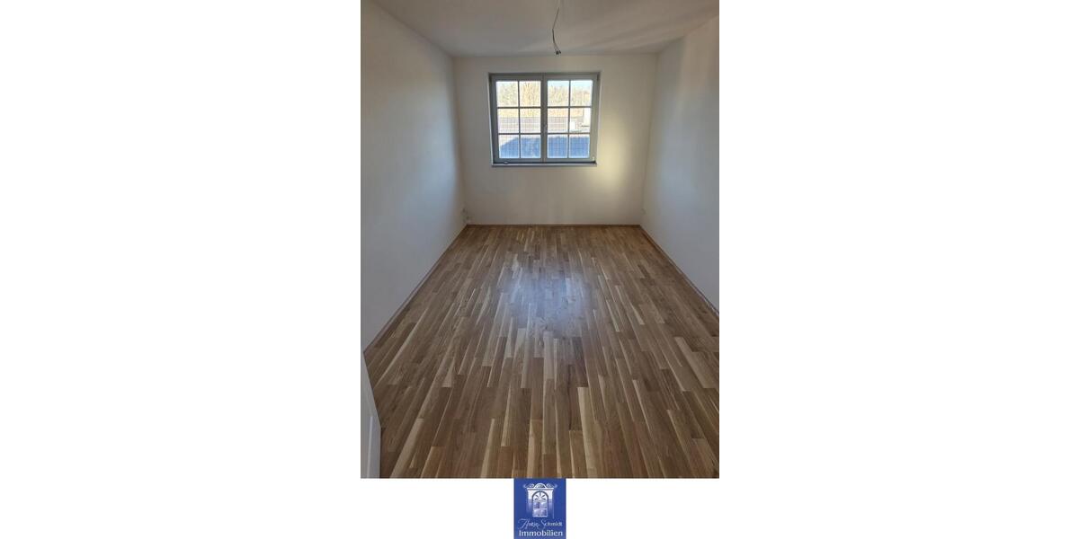 Dachgeschoßwohnung Pirna - 4 Zimmer, 129 m&sup2;, 1.488&euro; | Angebot:25422972