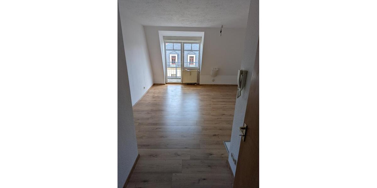 Dachgeschoßwohnung Dresden Pieschen - 1 Zimmer, 31 m&sup2;, 85.000&euro; | Angebot:27259013