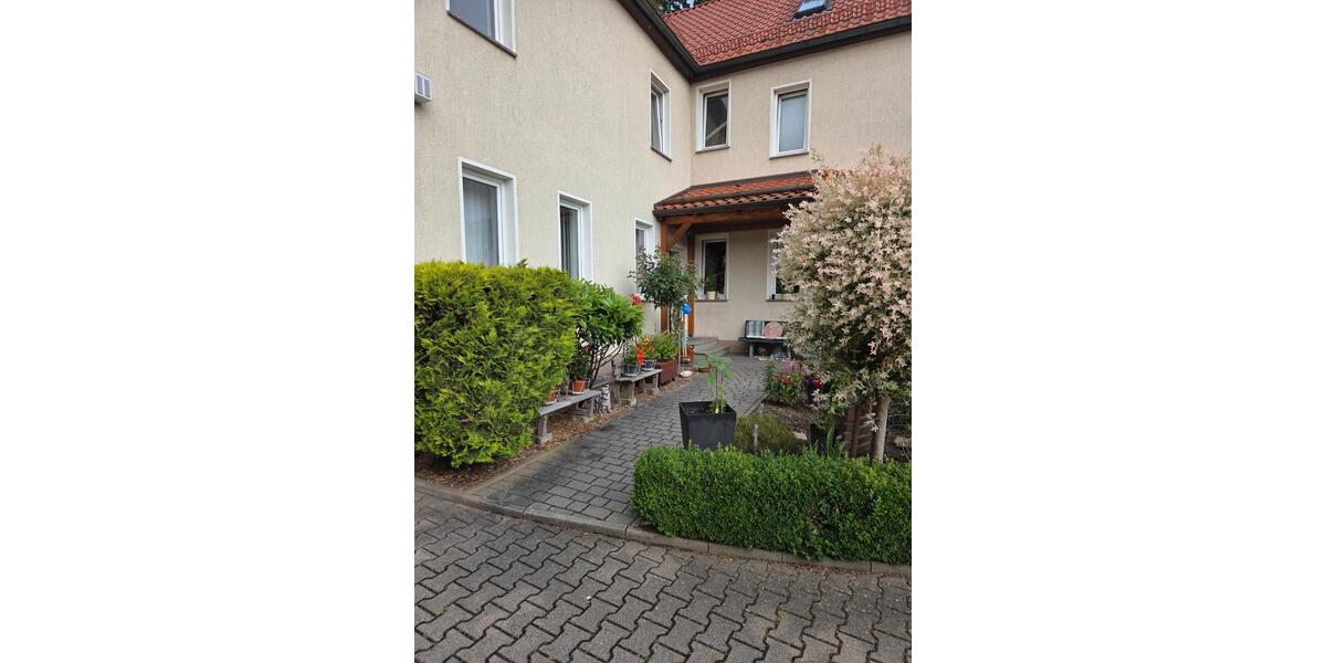 Dachgeschoßwohnung Dresden Blasewitz - 1 Zimmer, 31 m&sup2;, 280&euro; | Angebot:26677020