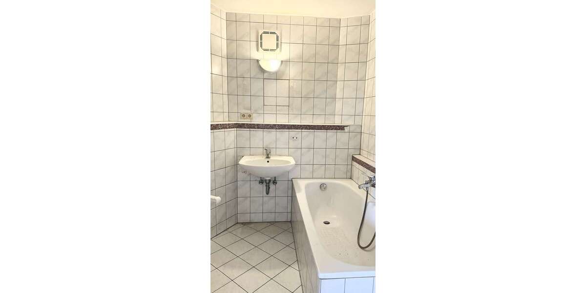 Deine Chance: Renovierungsbedürftige 2-Raum-Wohnung in Dresden-Weißig zu verkaufen! - Etagenwohnung Dresden Schönfeld-Weißig | Angebot:25416211