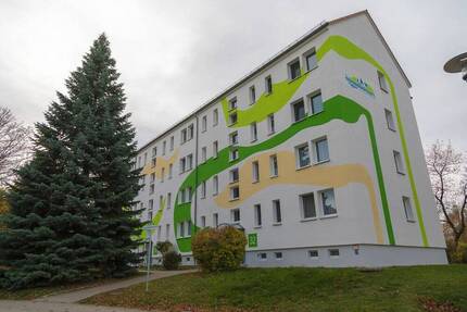 Auf Wolke 7...günstige 3-RW mit Wanne u. Balkon!!!
