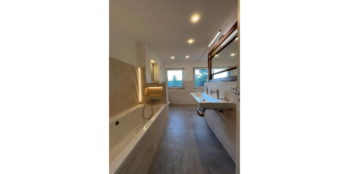 Einfamilienhaus Weinböhla - 5 Zimmer, 155 m&sup2;, 2.300&euro; | Angebot:25351472