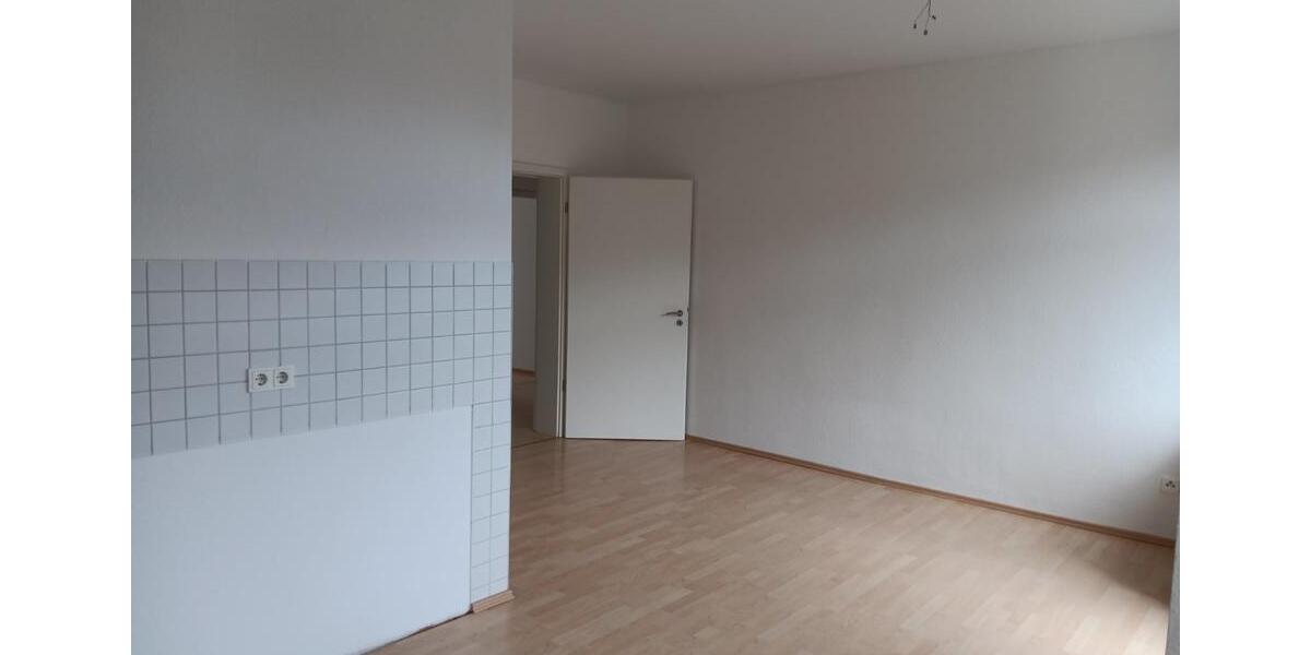 Etagenwohnung Freital - 4 Zimmer, 114 m&sup2;, 860&euro; | Angebot:25148230