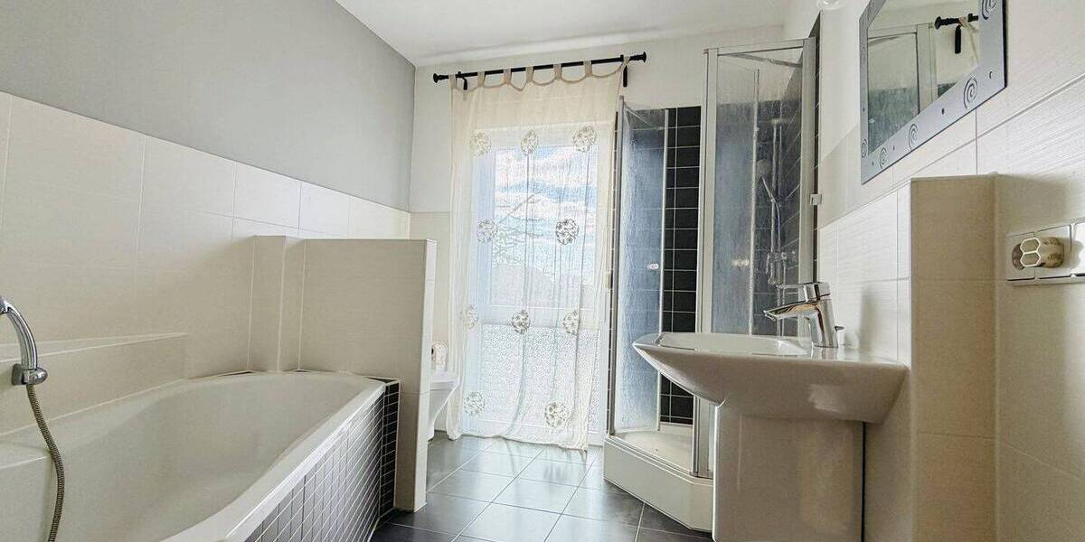 Doppelhaushälfte Moritzburg - 4 Zimmer, 103 m&sup2;, 450.000&euro; | Angebot:26556832