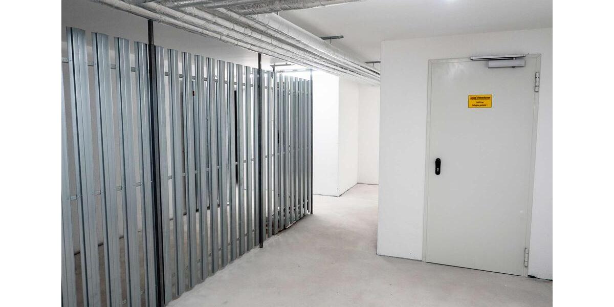 Etagenwohnung Dresden Blasewitz - 3 Zimmer, 94 m&sup2;, 940&euro; | Angebot:25883834