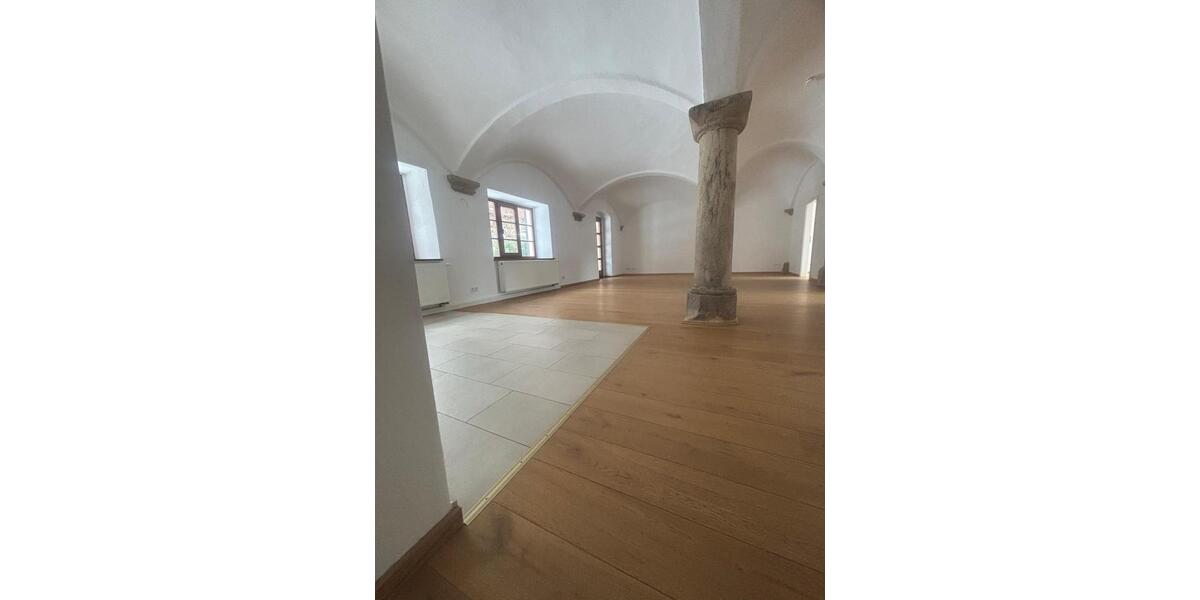 Erdgeschoßwohnung Klipphausen - 5 Zimmer, 143 m&sup2;, 1.602&euro; | Angebot:24508001