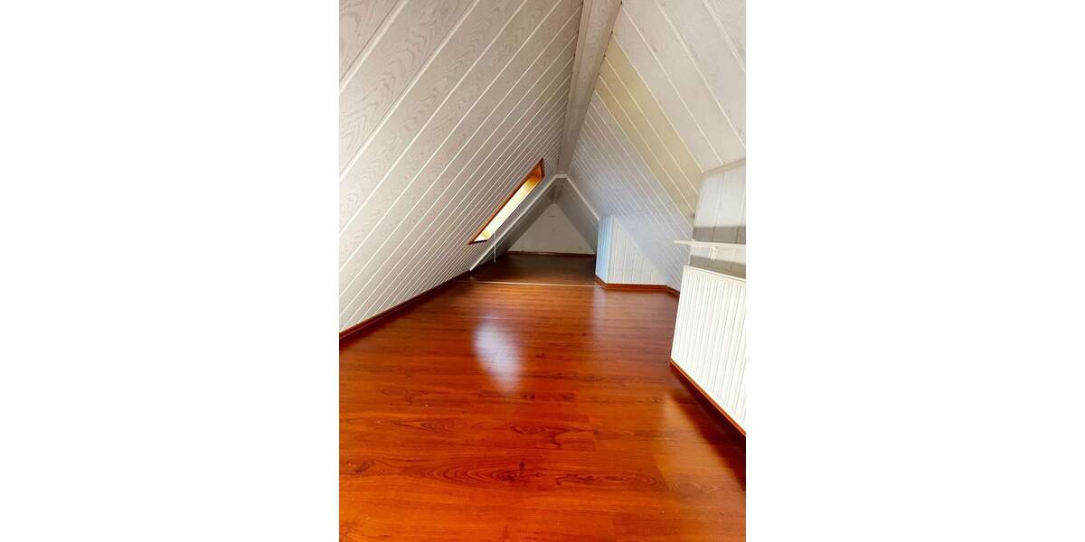 AREAS: RESERVIERT-Gemütliche ETW mit großer Nutzfläche, bezugsfrei! 2 zimmer