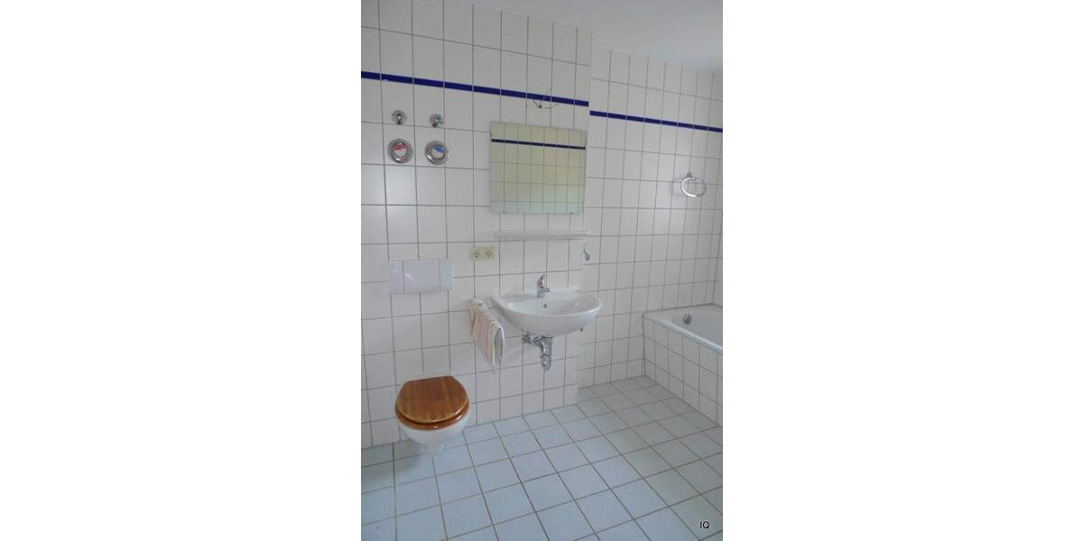 Etagenwohnung Weinböhla - 2 Zimmer, 57 m&sup2;, 490&euro; | Angebot:25693703