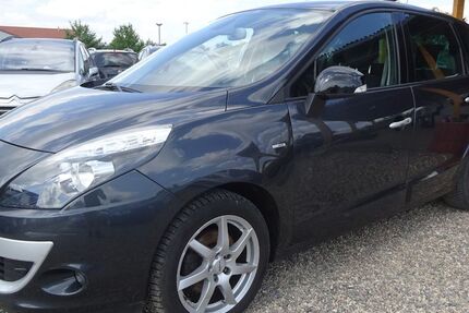 Renault Scenic 222.300 km 2.800 &euro; Dresden 01219