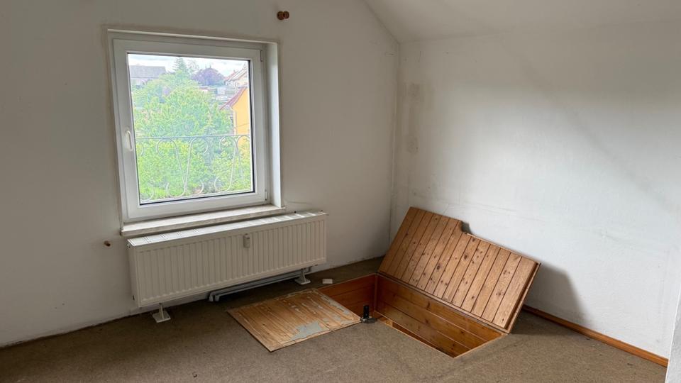 Etagenwohnung Wilsdruff - 4 Zimmer, 71 m&sup2;, 89.000&euro; | Angebot:21323937
