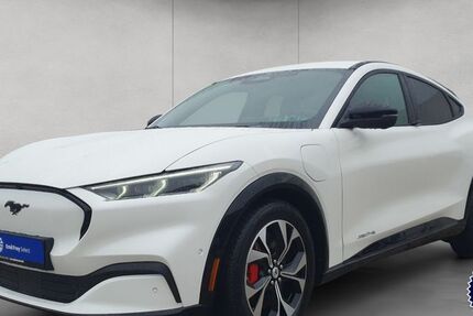 Ford Mustang Mach-E 21.438 km 29.440 € Dresden 01159