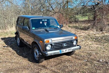 Lada Niva 33.400 km 10.000 &euro; Dippoldiswalde 01744