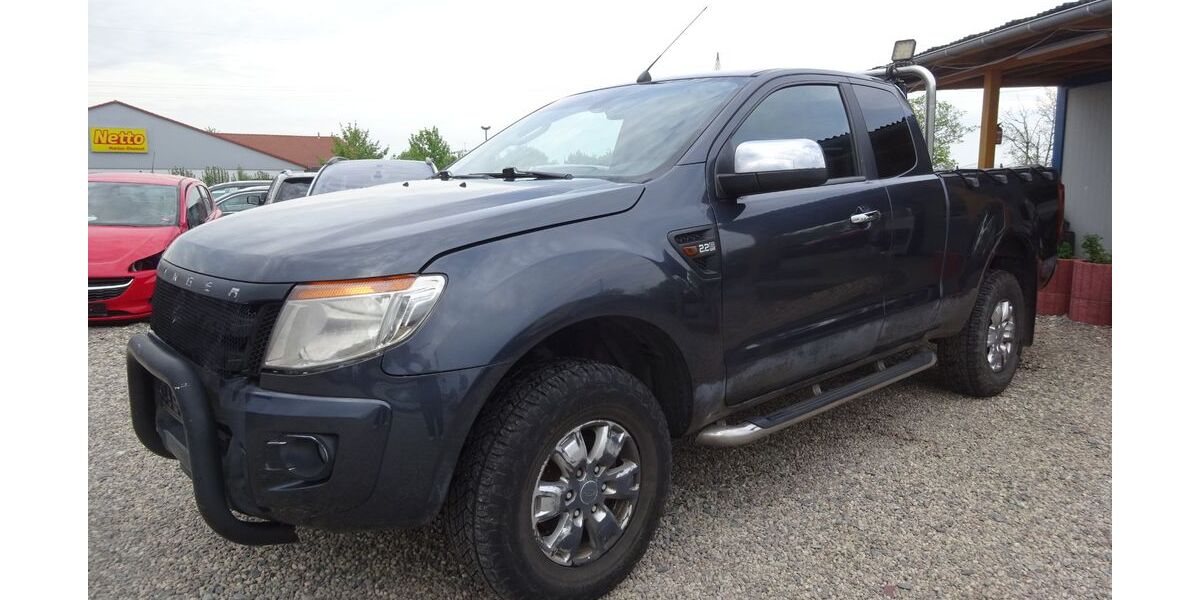 Ford Ranger 176.516 km 5.950 &euro; Dresden 01219