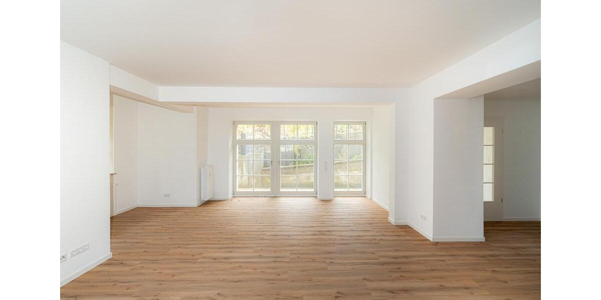 Etagenwohnung Dresden Loschwitz - 3 Zimmer, 118 m&sup2;, 1.300&euro; | Angebot:25483674