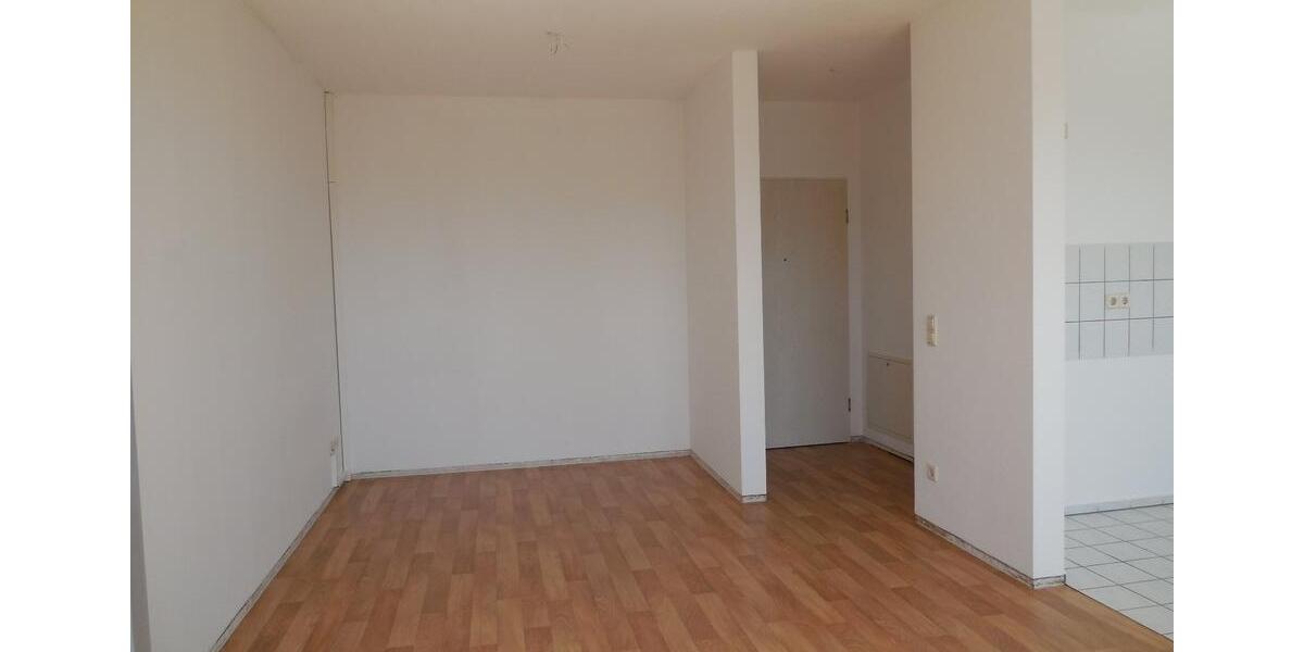 Dachgeschoßwohnung Freital - 1 Zimmer, 32 m&sup2;, 76.000&euro; | Angebot:26490827