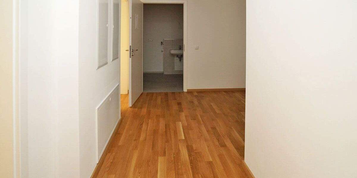 Etagenwohnung Dresden Naußlitz - 4 Zimmer, 114 m&sup2;, 1.680&euro; | Angebot:25689299